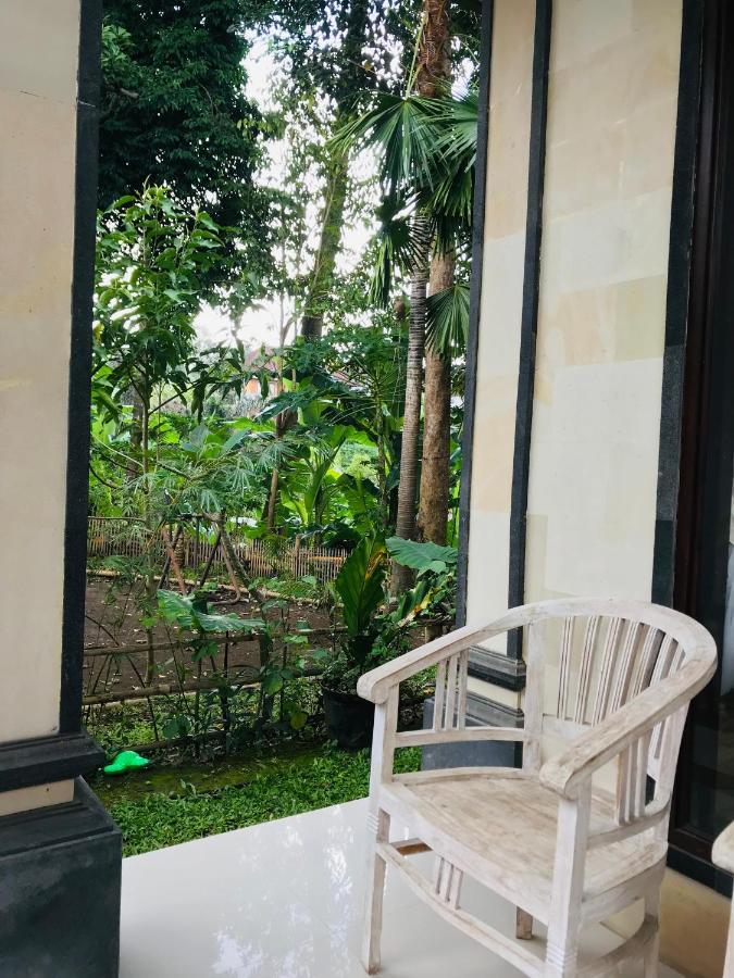 Griya Telaga Jumpung Apartman Ubud Kültér fotó